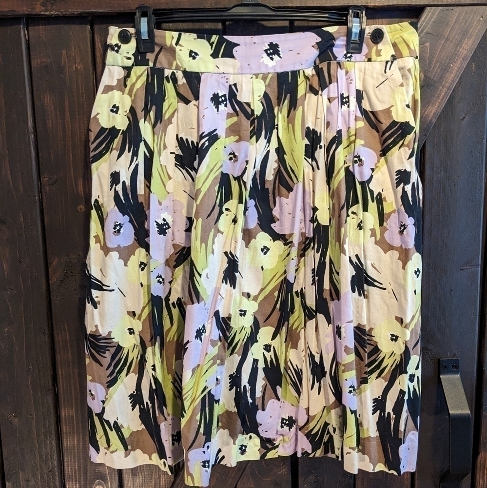George size 10 multi color skirt, Snap front.